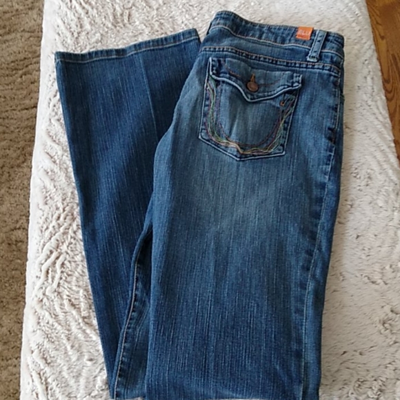 Blu Jeanious - Picture 14 of 16